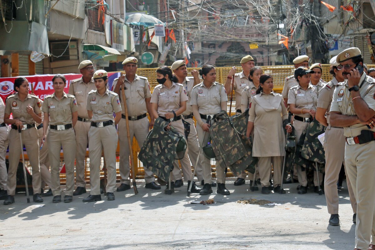 2 Children Found Dead, Mother Unconscious In Pandav Nagar, East Delhi - Vimarsana News