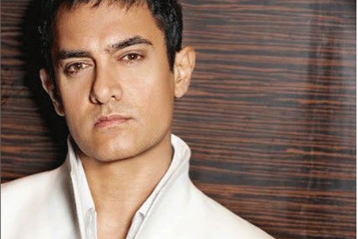 आखिर किस मजबूरी में कपड़े उतारकर भाग गए आमिर खान?- aamir khan ran ...