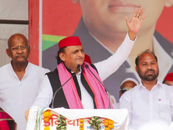 Lok Sabha Elections 2024: Tent Collapses During Akhilesh Yadav's Public Rally In Jalesar | Watch