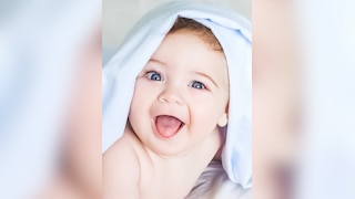 'र' अक्षर से रखें बच्चे का नाम, देखें Latest Name आइडियाज