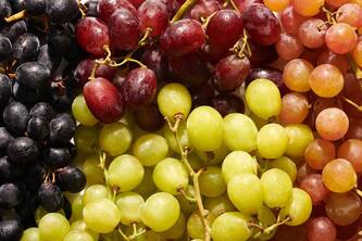 The Sweet Reason to Enjoy Grapes in the Summer Heat