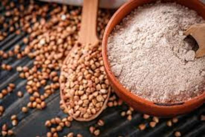 Weight Loss With Kuttu ka Atta: 5 Reasons That Make Buckwheat Flour a Navratri Essential to Stay on Track