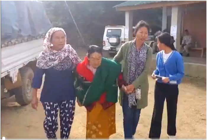 manipur woman cast vote