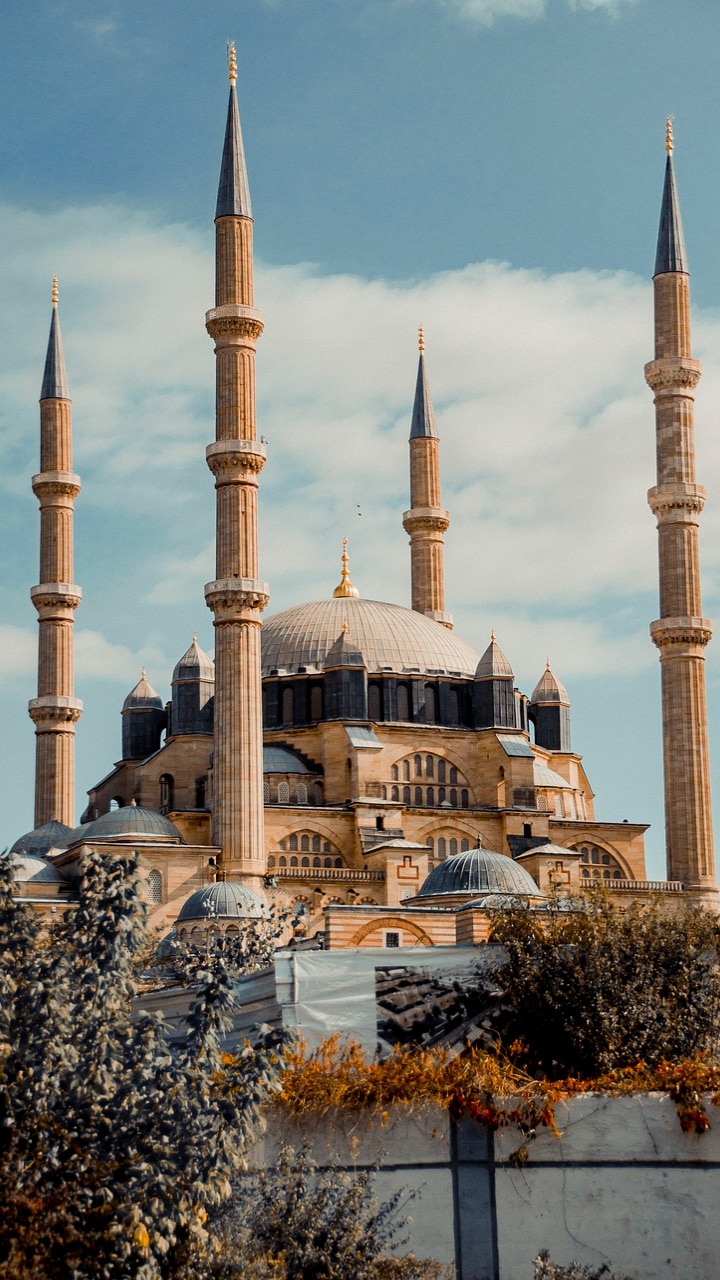 Eid 2024: 7 Most Stunning Mosques In The World