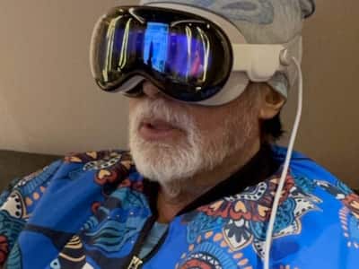 अमिताभ बच्चन हुए Apple Vision Pro की मुरीद, सोशल मीडिया पर की जमकर तारीफ