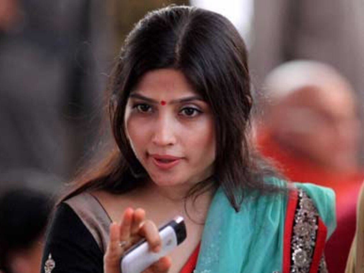 महाराणा प्रताप की मूर्ति पर गरमाई सियासत पर डिंपल यादव ने दी सफाई ...