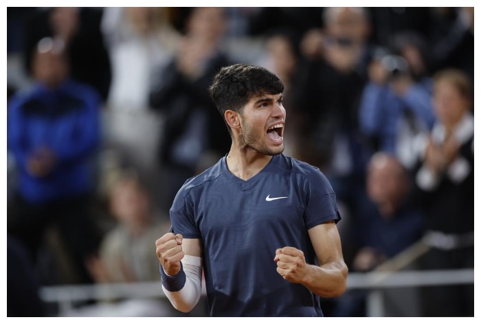 French Open Carlos Alcaraz Fends Off Spirited Jesper de Jong Challenge to Reach Third Round