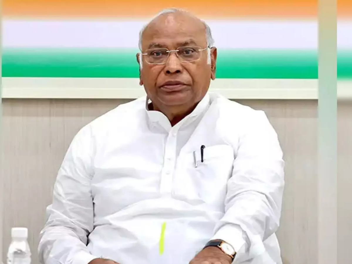 Mallikarjun Kharge on PM Modi’s Meditation in Kanniyakumari