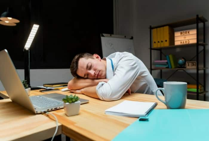 Can Napping During Day Help Deal With Sleep Deprivation? Here is What We Know