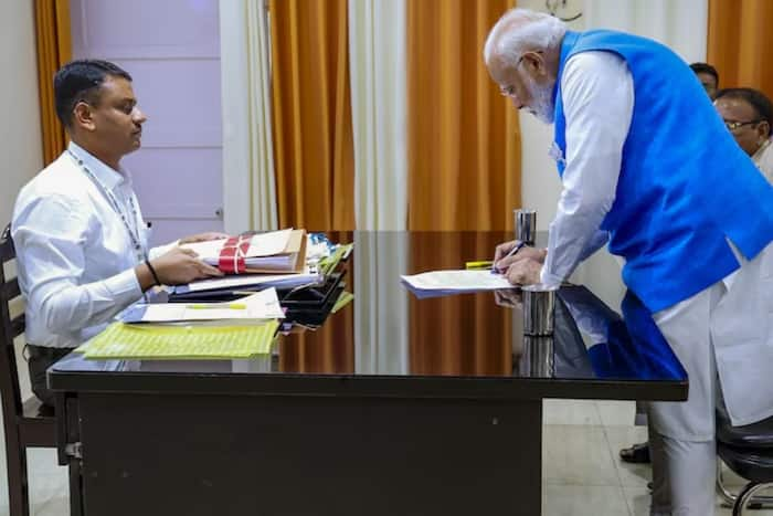 Election Affidavit, Narendra Modi, nomination papers, Varanasi Lok Sabha Constituency, Gandhinagar, Gujarat, Varanasi, Uttar Pradesh, Bachelor of Arts, Delhi University, Gujarat University, Varanasi, Lok Sabha election