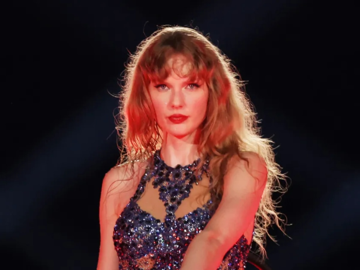 Taylor Swift Continues Eras Tour in Paris With 7 New Tracks From TTPD