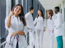 Top MBBS College In Lucknow: लखनऊ के 5 High Demanding Medical College, जानिए कितनी है फीस