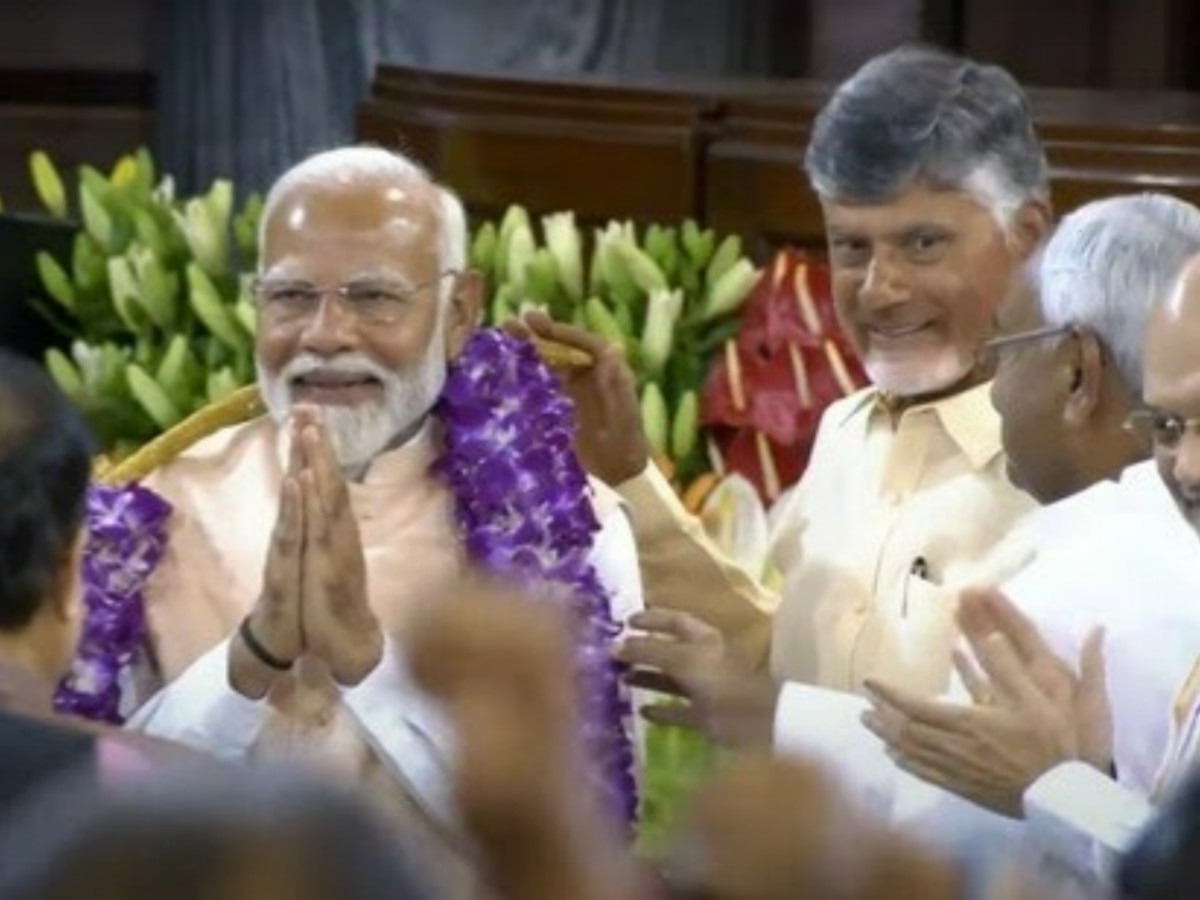NDA Meeting Key Updates: 'EVM Zinda Hai Ki Mar Gaya?'; PM Modi's Swipe ...