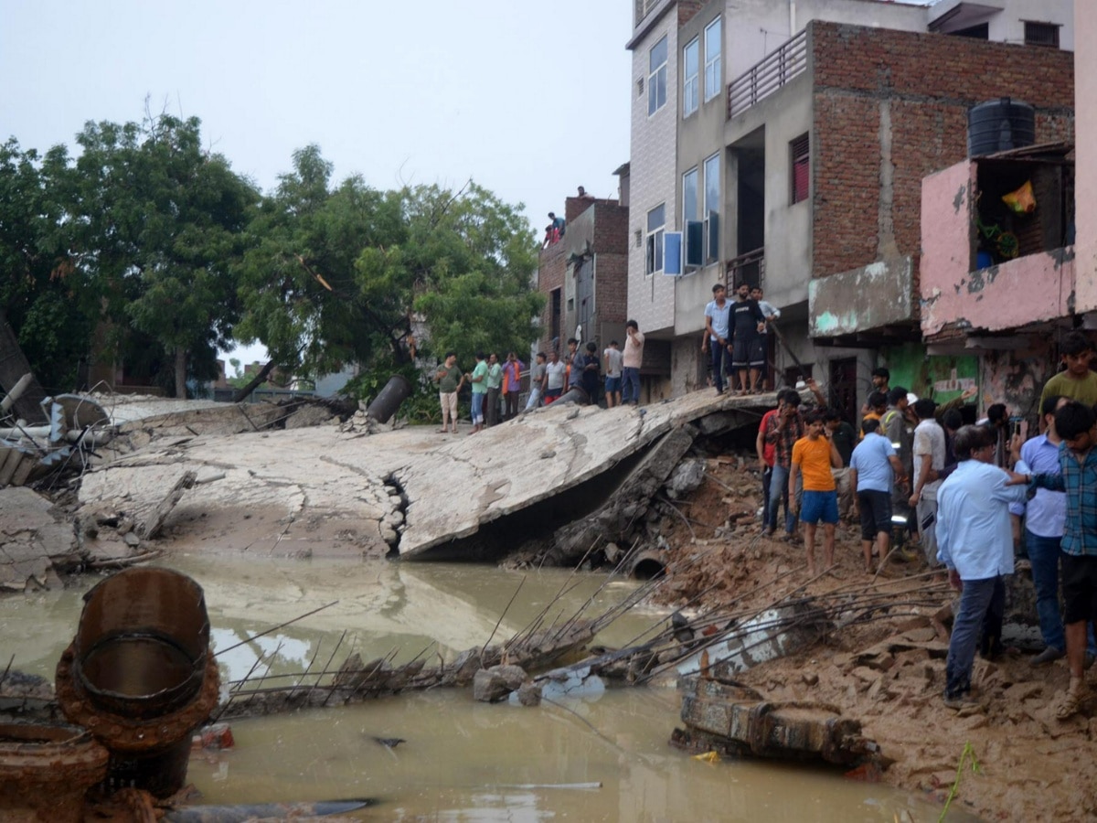 Mathura Water Tank Collapse: 2 Dead, Dozen Injured; Several, Including ...