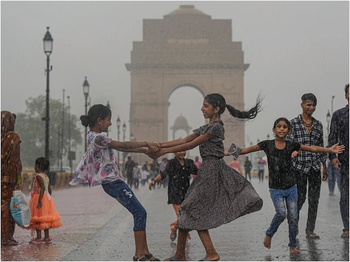 IMD Weather Update: Heavy Rains Likely in Delhi-NCR Today, Orange Alert Issued For Haryana, UP