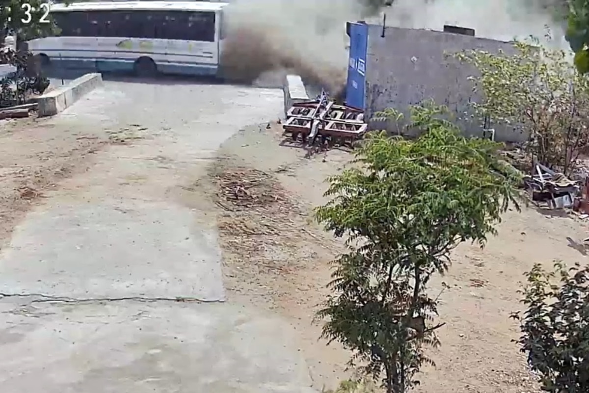 3 Killed, More Than 40 Injured After Two Buses Collide In Gujarat - Vimarsana News
