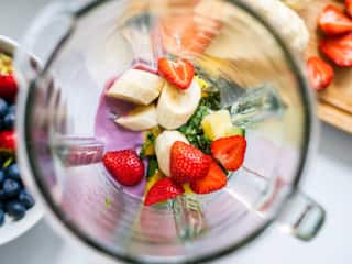 Summer Sips: Powerful Blenders for Perfect Smoothies