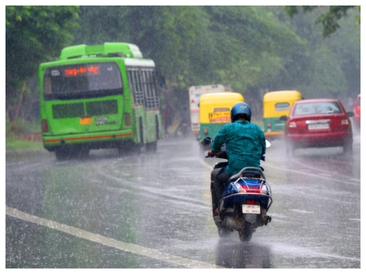 Heavy Rain Lashes Delhi Noida Ghaziabad Brings Respite From