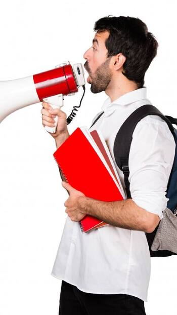 दिल्ली यूनिवर्सिटी के टॉप 10 हाई डिमांडिंग कोर्स