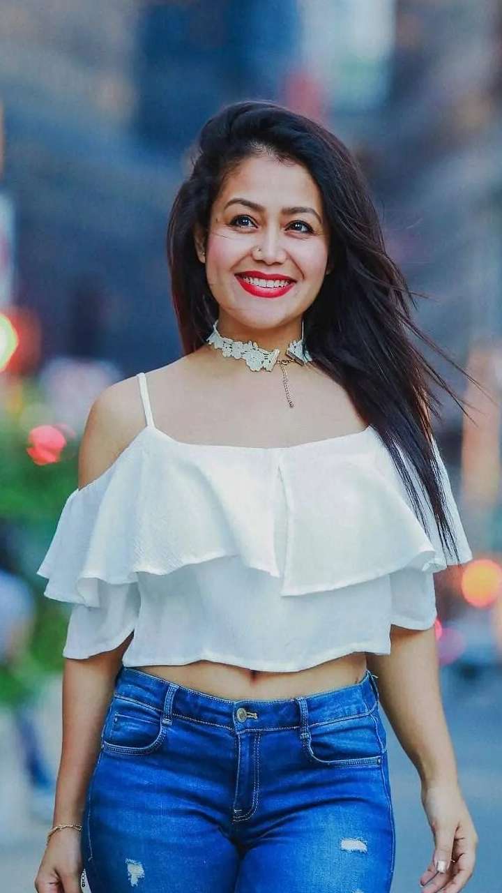 6 Trendy Neha Kakkar Inspired Outfits Which Are Apt For College Look