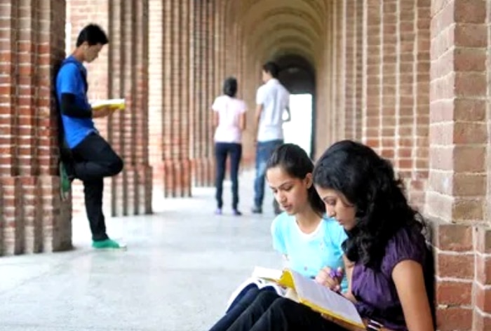 Uttar Pradesh Board Class 9th Students to Study 3 Languages, 10 Subjects