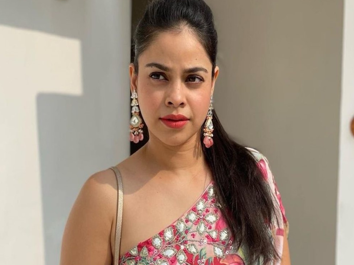 sumona chakarvarti hot pic