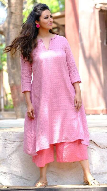 6 Trendy Comfy Kurta Sets Inspired by Divyanka Tripathi s Monsoon Collection