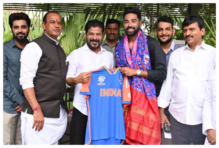 Mohammed Siraj, Mohammed Siraj stats, Mohammed Siraj with Telangana CM Revanth Reddy, T20 World Cup 2024, India wins T20 World Cup 2024
