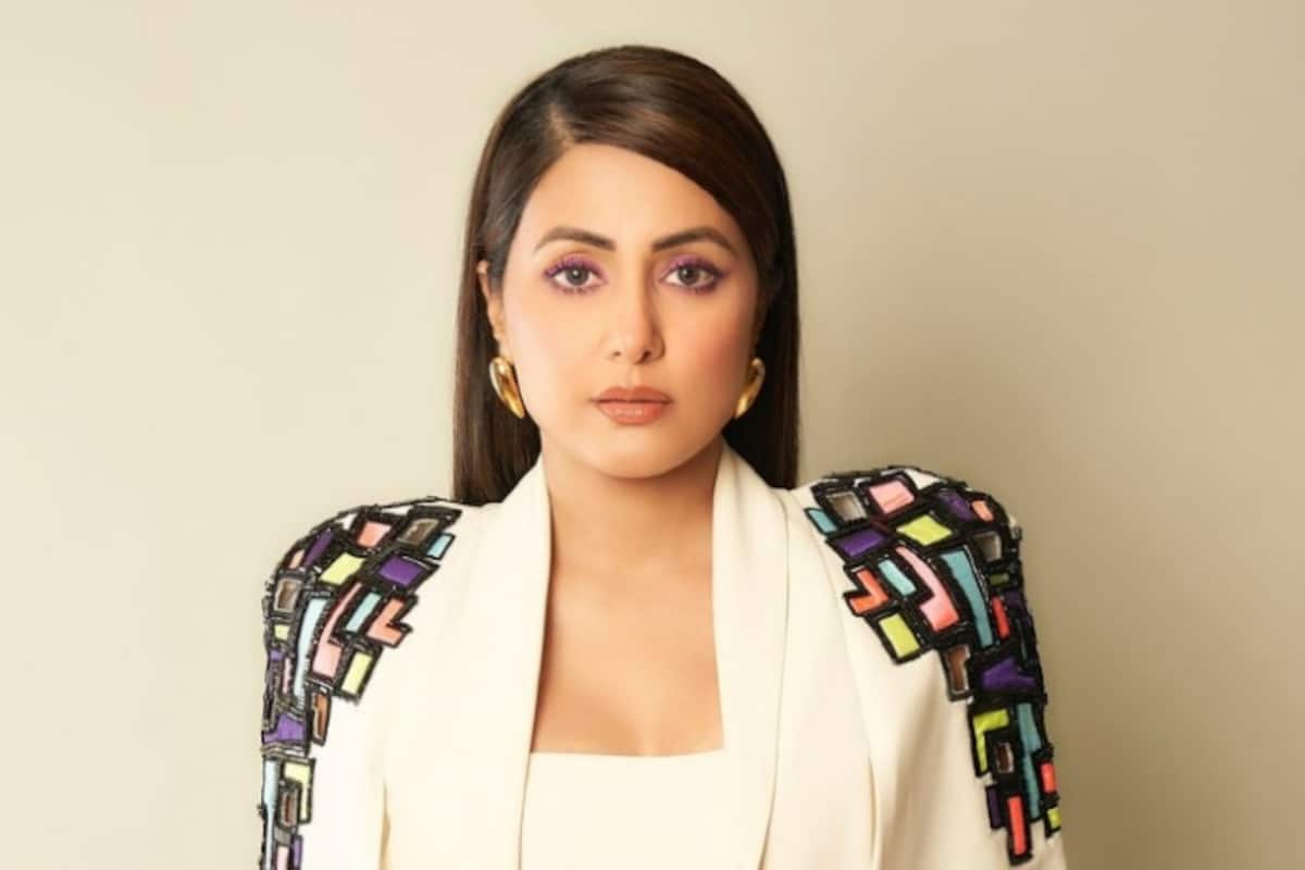 Hina Khan Posts
