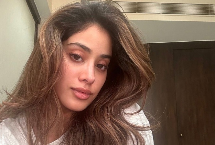 Janhvi Kapoor Discharged From Hospital Following Severe Case of Food Poisoning