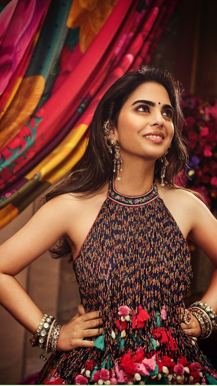 Isha Ambani Channels Vibrant Style in Exquisite Lehenga With Tassel