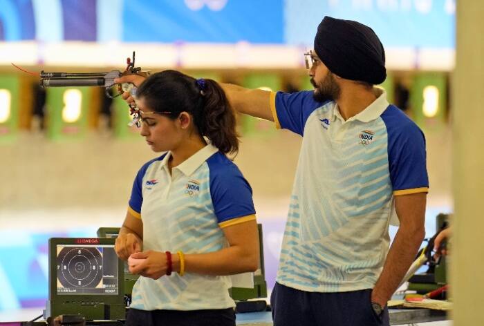 Manu Bhaker-Sarabjot Singh, Manu Bhaker-Sarabjot Singh live streaming, Manu Bhaker-Sarabjot Singh bronze medal match live streaming, when and where to watch Manu Bhaker-Sarabjot Singh’s bronze medal match at paris olympics 2024, Manu Bhaker-Sarabjot Singh shooting, Manu Bhaker-Sarabjot Singh at Paris Olympics 2024, Manu Bhaker at Paris Olympics 2024, Sarabjot Singh at Paris Olympics 2024, India vs Korea shooting bronze medal match, Manu Bhaker, Sarabjot Singh, shooting at Paris Olympics, Paris Olympics 2024,