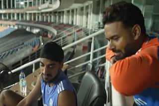 Not Riyan Parag; Rinku Singh Bags Dressing Room BTS 'Fielder of Series' Award in Sri Lanka | WATCH VIDEO