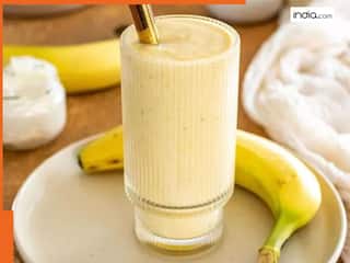 रात में दूध और केला खाने से मिलते हैं ये चौंकाने वाले फायदे, जानें सेवन करने का तरीका