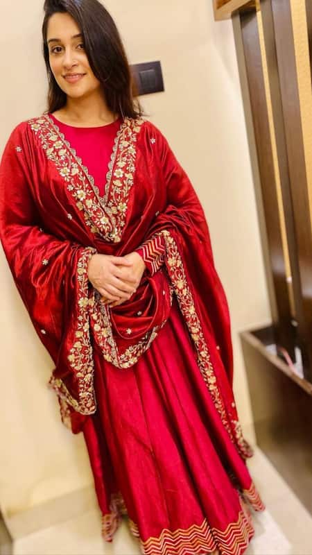 dipika kakar dress design Get Inspired by Dipika Kakar's Stunning Salwar Suit Collection