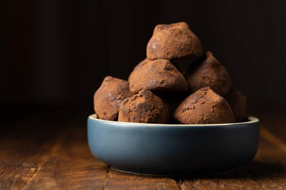 Master The Art of Making Chocolate Truffles With This Detailed Recipe