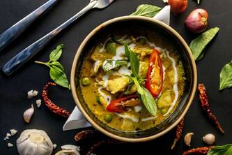 Master The Art Of Crafting Authentic Green Thai Curry At Home