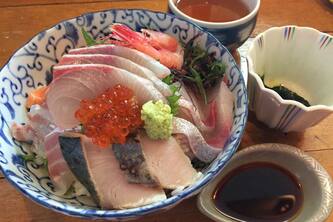 Step By Step Guide To Crafting A Stunning Chirashi Sushi Bowl