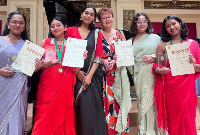 Indian students made the country proud by winning 2 silver and 2 bronze medals at Vienna International Arts Festival