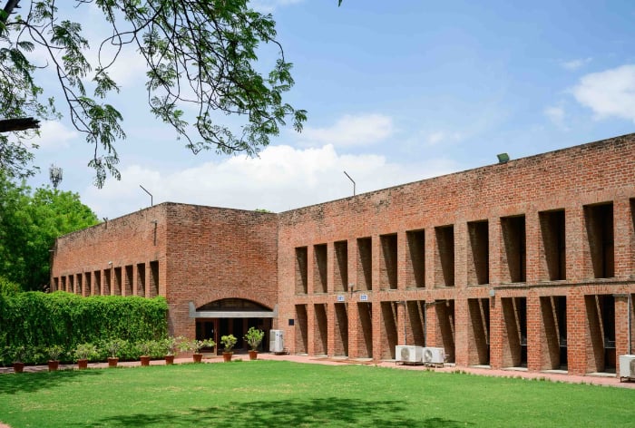 IIM Ahmedabad to IIT Bombay: Top 10 NIRF Ranked Institutes In India For Management Courses