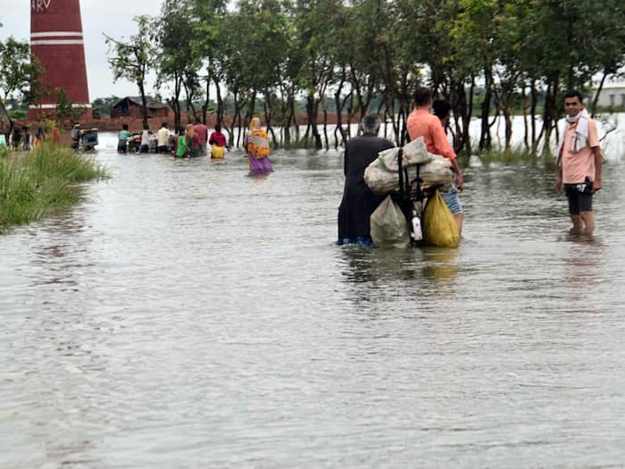 IMD Predicts 'Extremely' Heavy Rain In 9 Bihar Districts; 'Red' Alert Sounded - Check Forecast