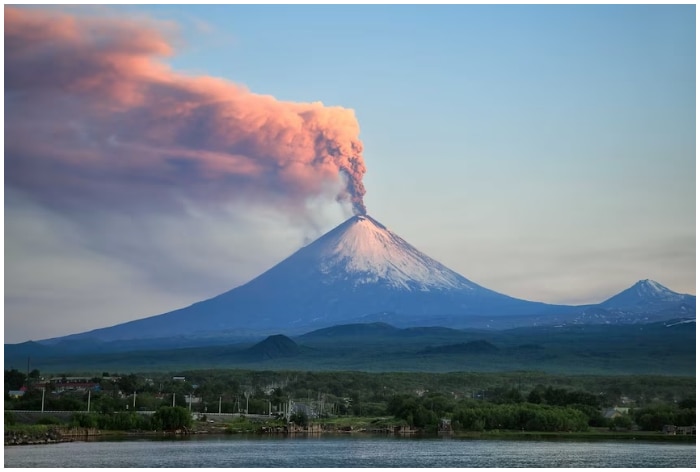 Shiveluch Volcano Erupts In Russia After 7.0 Magnitude Earthquake, Sends Ash 5 Miles High Into Sky