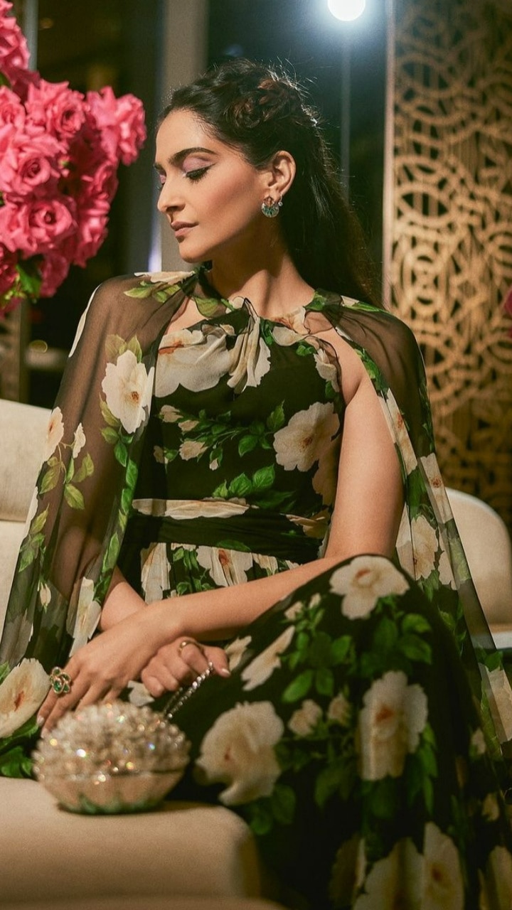 sonam kapoor in green dress Dare Fashion Adult Gothic Witch Costume Black Corset Dress Green Hat Tights M main image 0