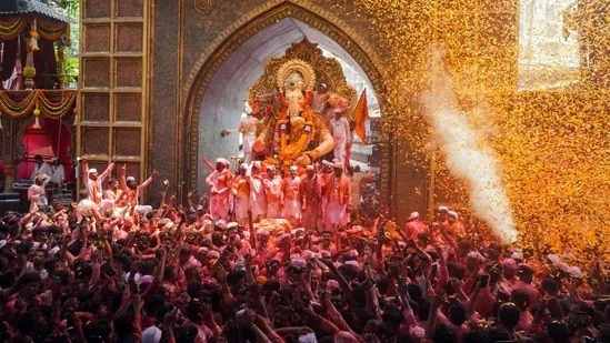 Date, Time, History And Significance to Celebrate The Birth of Lord Bappa