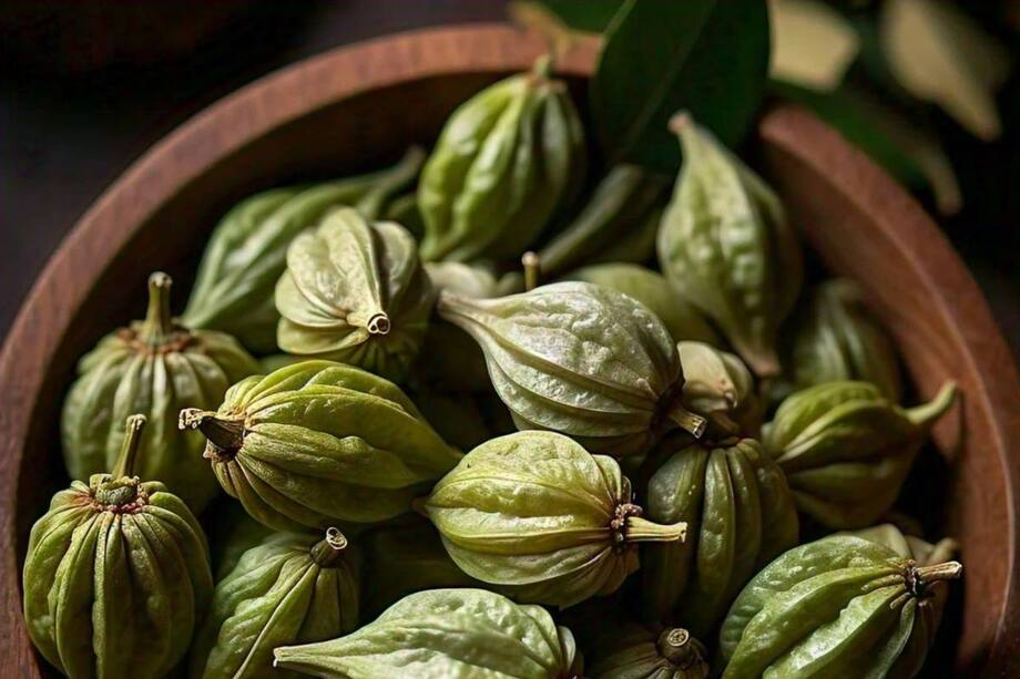 10 Incredible Advantages Of Elaichi Revealed