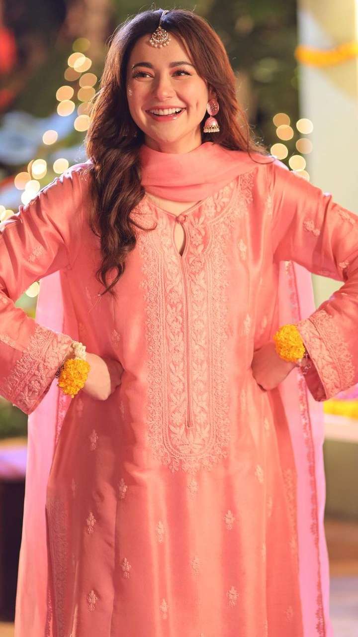 7 Pakistani Suit Designs Inspired by Hania Aamir For Festive Season