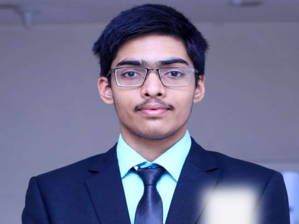 Meet man, who was IIT-JEE topper, got 100 percentile, but didn’t take admission in IIT because…