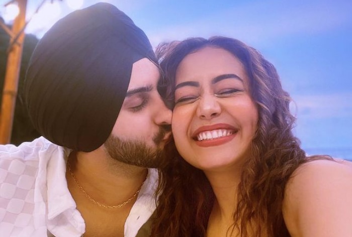 Neha Kakkar to divorce Rohanpreet Singh after 4 years of marriage? Singer’s husband makes BIG claim