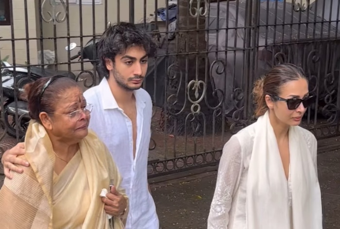 Malaika Arora takes care of inconsolable mother Joyce as they arrive for Anil Arora funeral