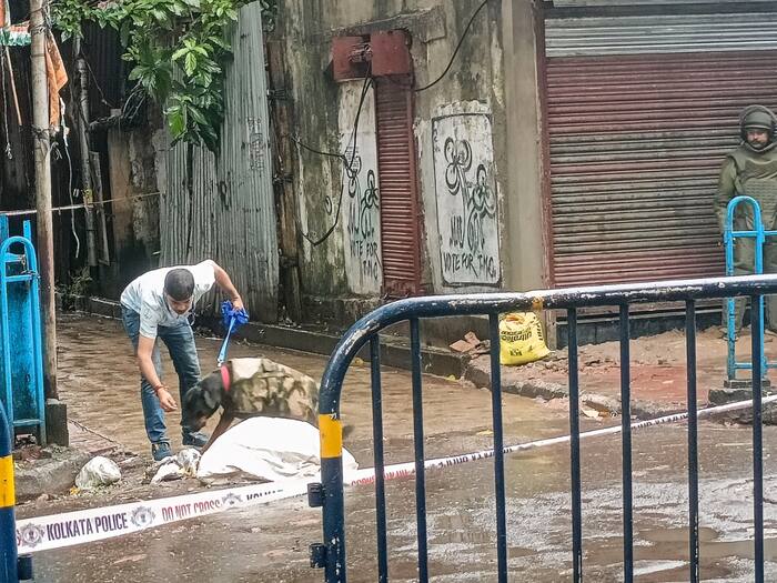 Mysterious blast rocks busy Kolkata street, ragpicker injured, bomb squad at scene | Watch